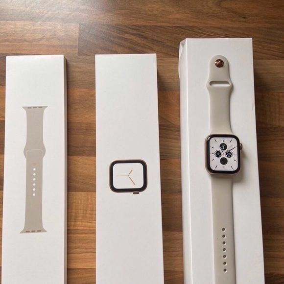 Accessories - Apple Watch series 4 44mm